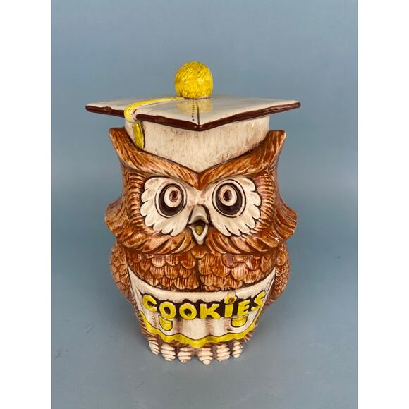 Vintage Treasure Craft Owl Graduate Cookie Jar - Picture 1 of 7